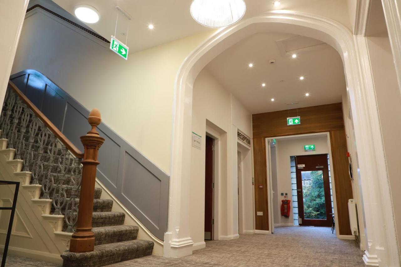 Hazeldean Hotel Prestwich Exterior photo